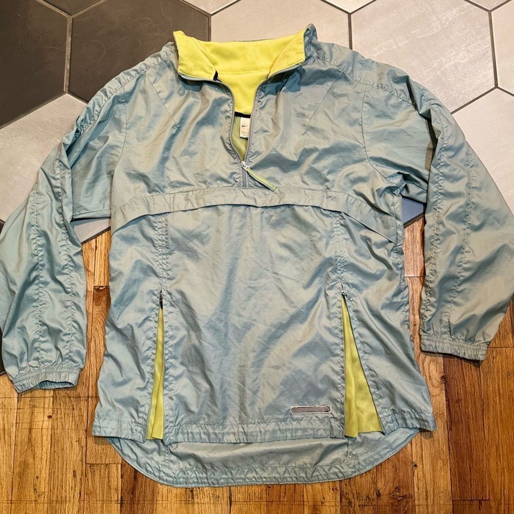 Vintage Sage Green Nike pullover windbreaker jacket Small Works For Maternity